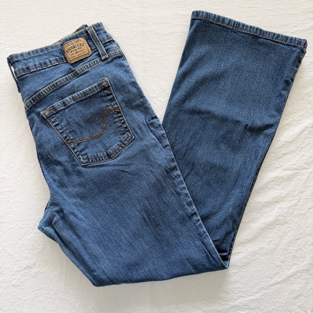 Signature Levi Strauss Women's Bootcut Jeans Size 10 Waist Stretch Denim Pants